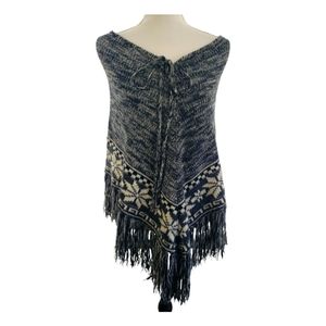 Ann Klein Wool Blend Poncho in Blue & Cream One Size Fringed
